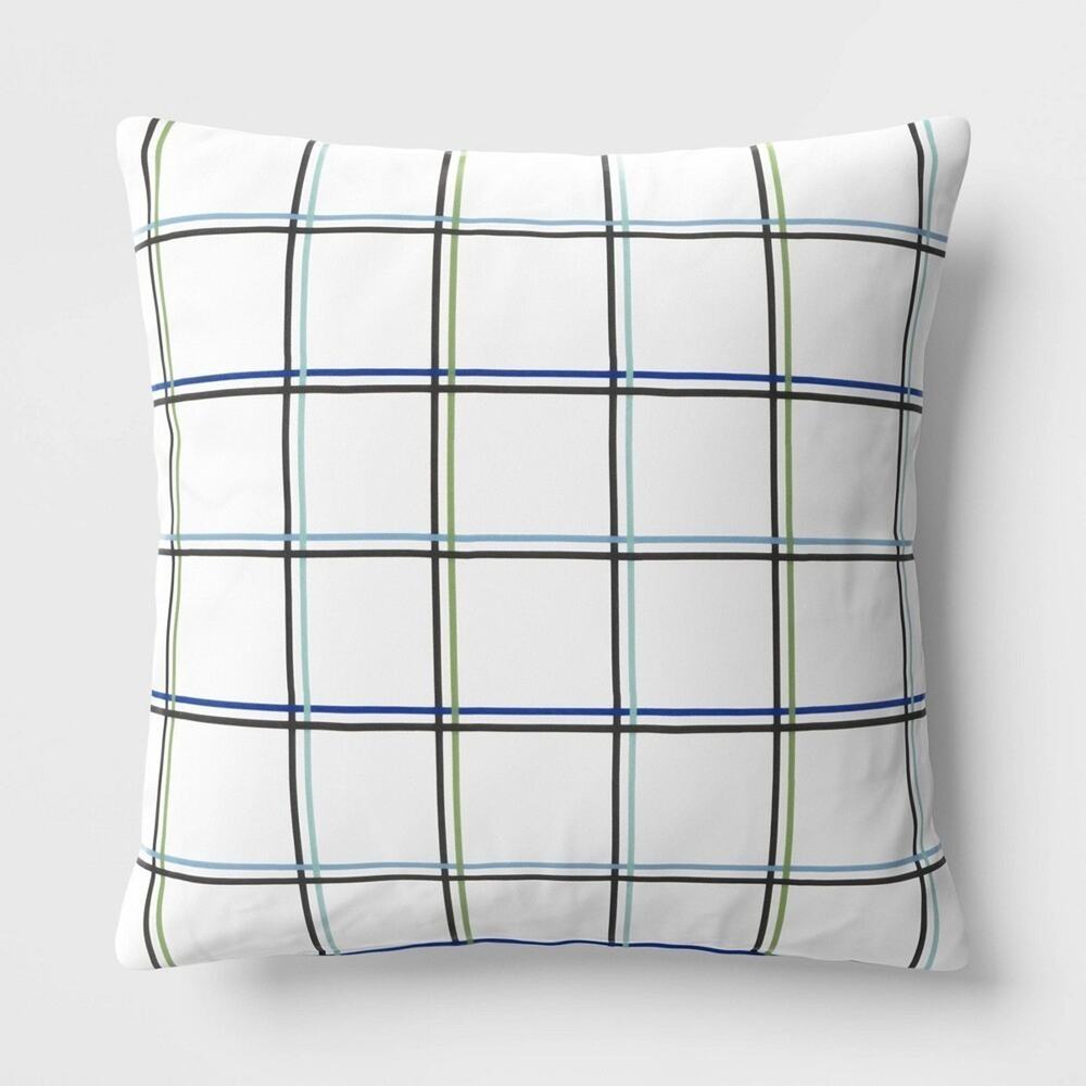 Room Essentials Outdoor Throw Pillows 17x17 White Grid Plaid Set‎ of 2 NEW